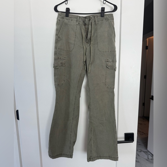 American Eagle Green Stretch flare pants - Picture 1 of 2